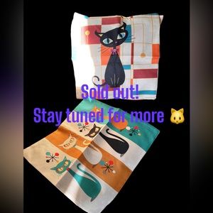 70’s Bright Kitty Linen Pillow Covers x2